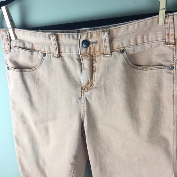 Free People Pale Peach 5 Pocket Skinny Jeans Size 28 - Picture 4 of 7